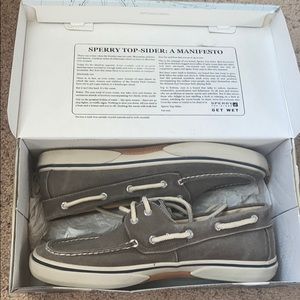 Men’s Sperry Topsider New in Box 10.5. Navy/White
